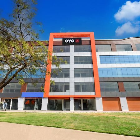 Hotel O P3 Thumkunta Hyderabad Exterior photo