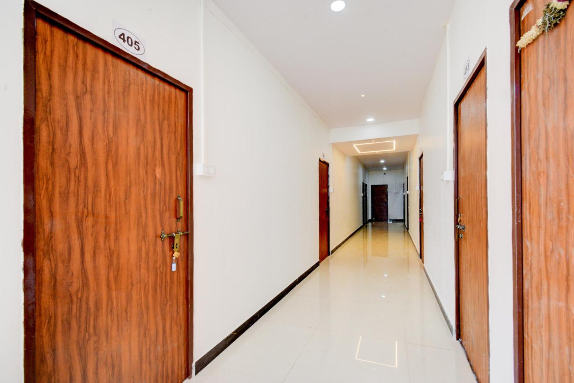 Hotel O P3 Thumkunta Hyderabad Exterior photo